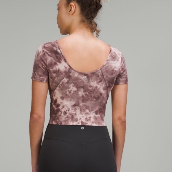 Lululemon Align Tee *Nulu Slim Fit Cropped Length Size 6 DON8 25144 - Picture 2 of 6